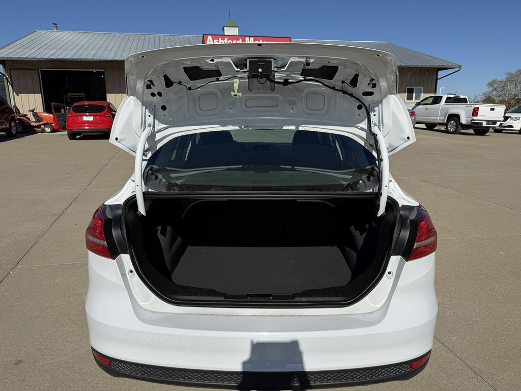 2015 Ford Focus Image 10