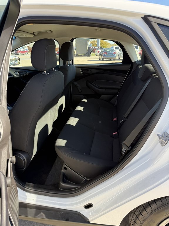 2015 Ford Focus Image 14