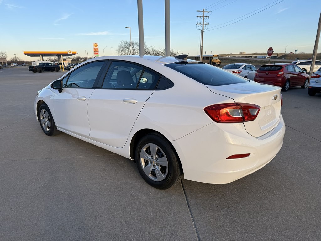 2018 Chevrolet Cruze Image 6