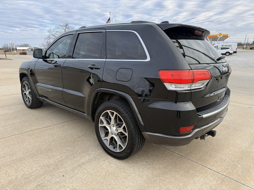2018 Jeep Grand Cherokee Image 3