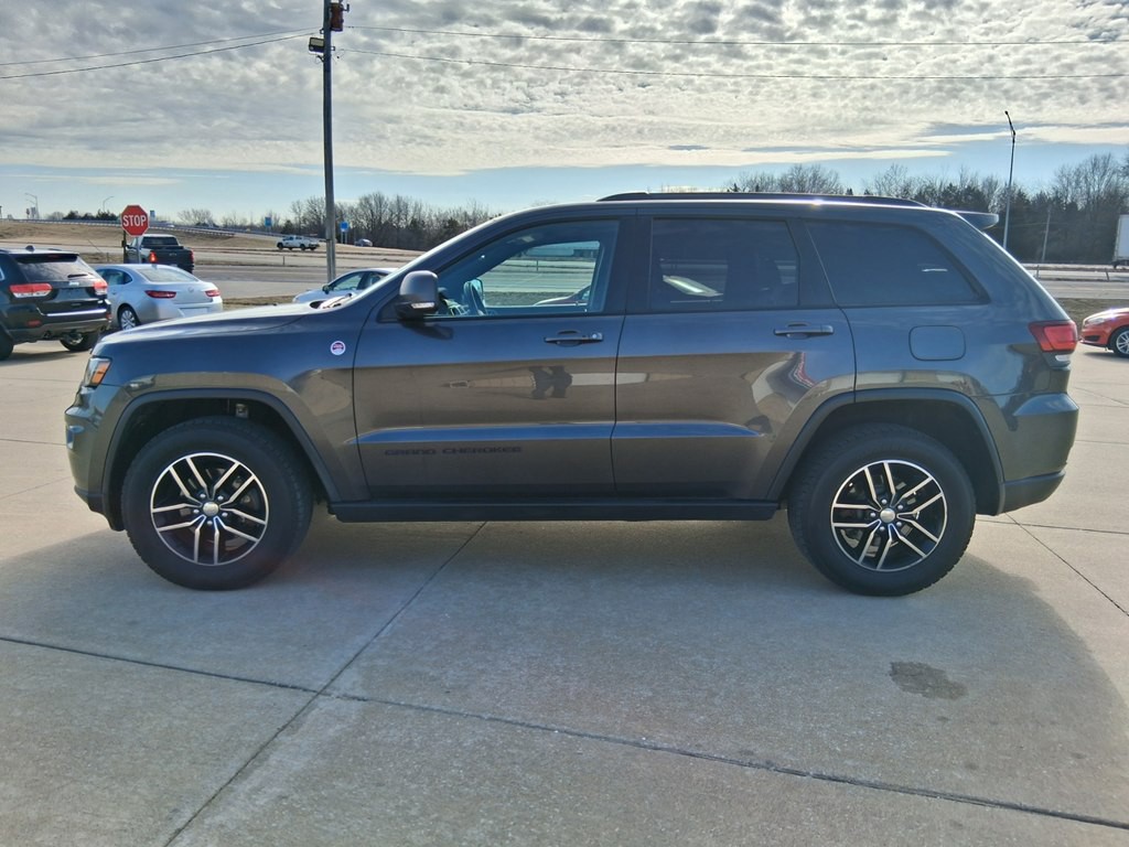 2018 Jeep Grand Cherokee Image 2