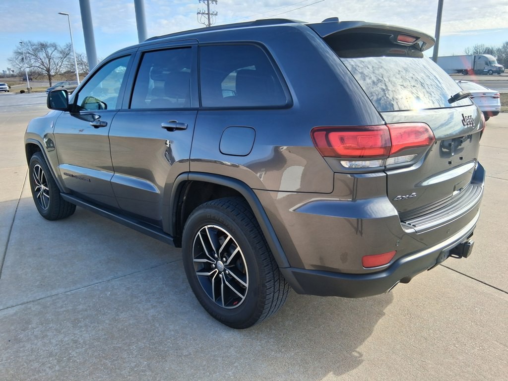 2018 Jeep Grand Cherokee Image 3