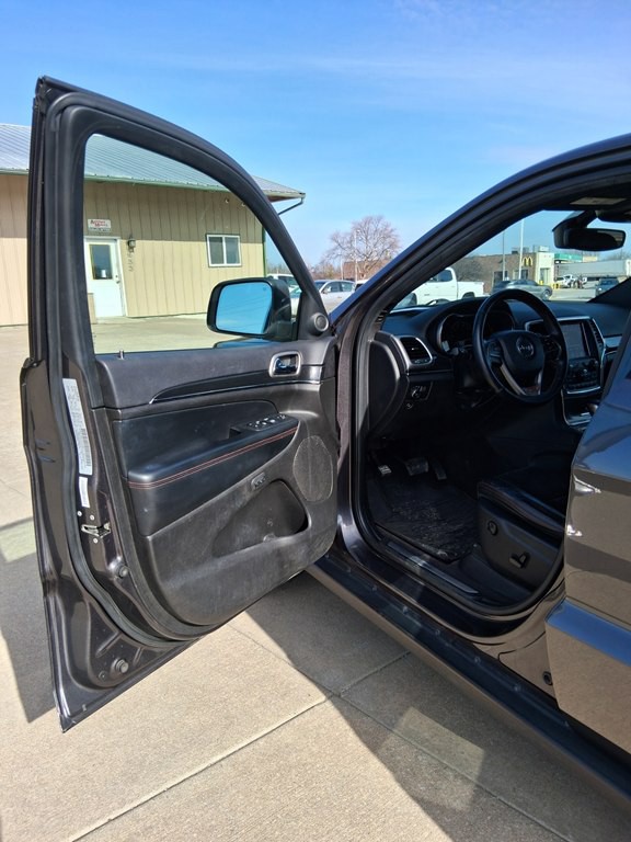 2018 Jeep Grand Cherokee Image 11