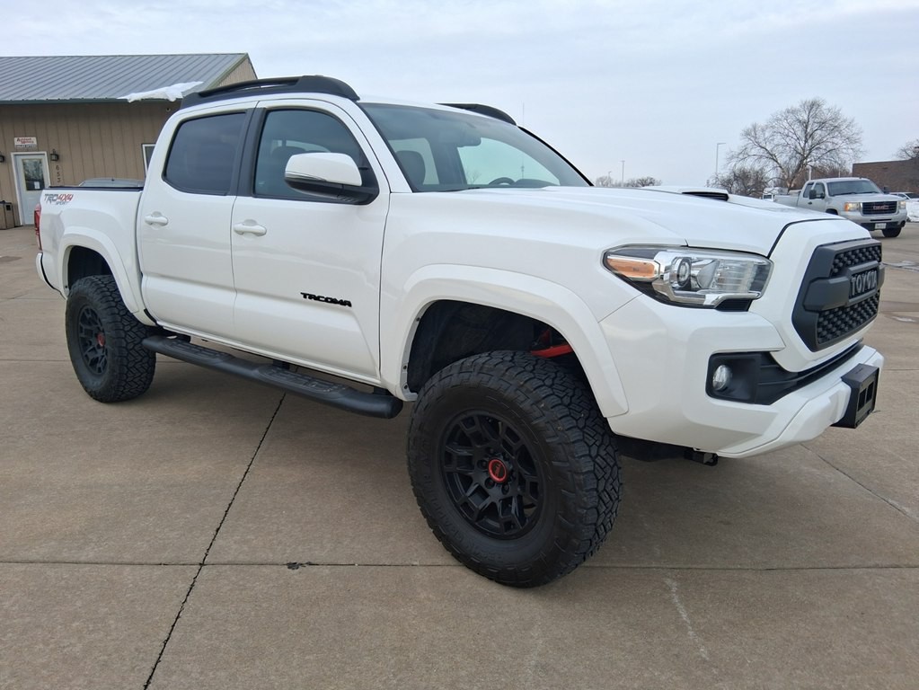 2016 Toyota Tacoma Image 7