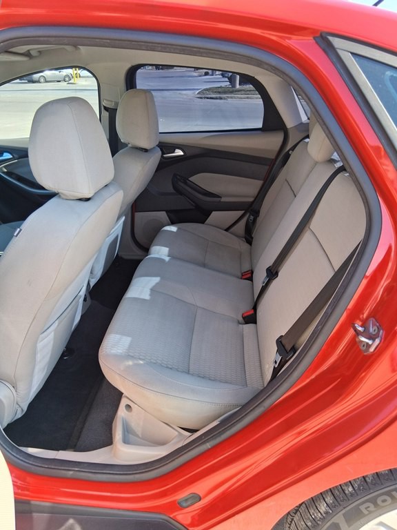 2012 Ford Focus Image 13