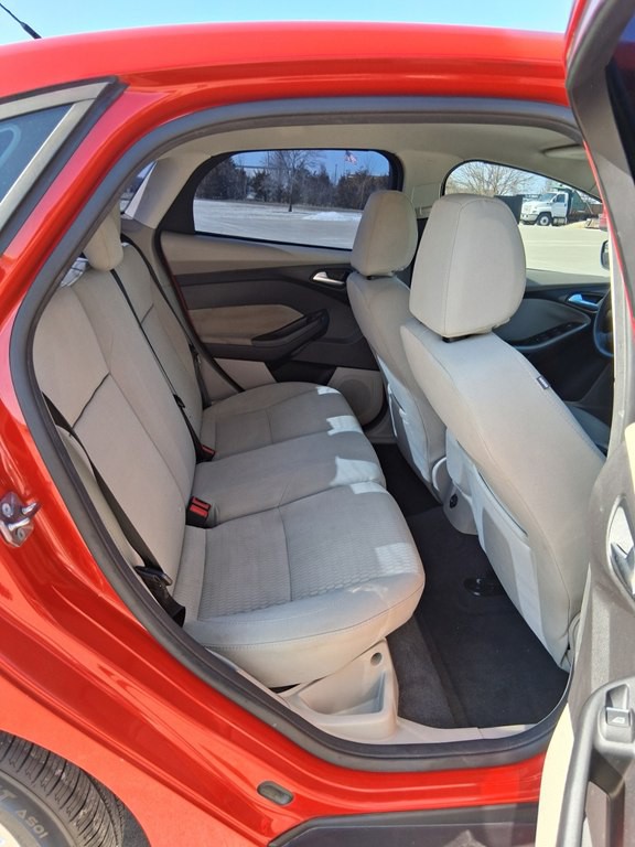 2012 Ford Focus Image 15