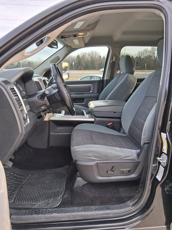 2015 RAM 2500 Image 13