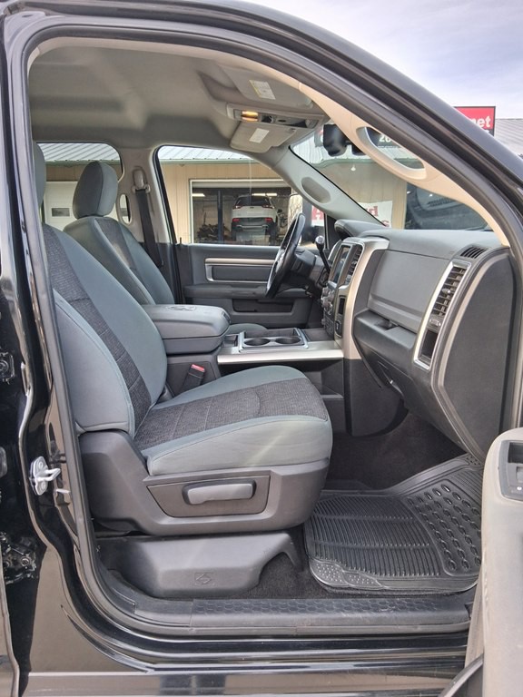 2015 RAM 2500 Image 18