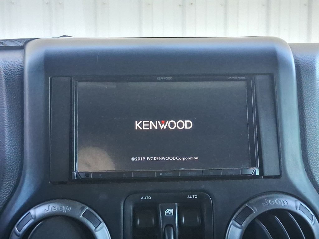 2012 Jeep Wrangler Unlimited Image 19