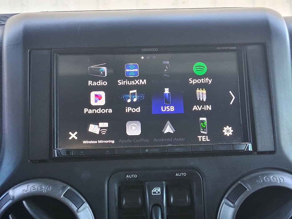 2012 Jeep Wrangler Unlimited Image 20