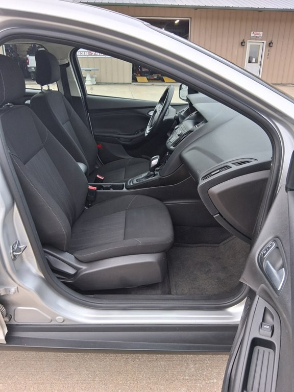 2018 Ford Focus Image 17