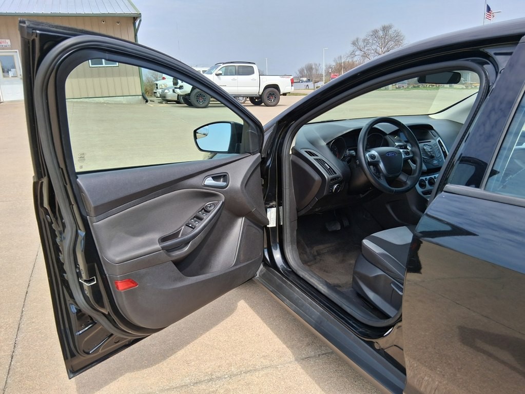 2014 Ford Focus Image 9