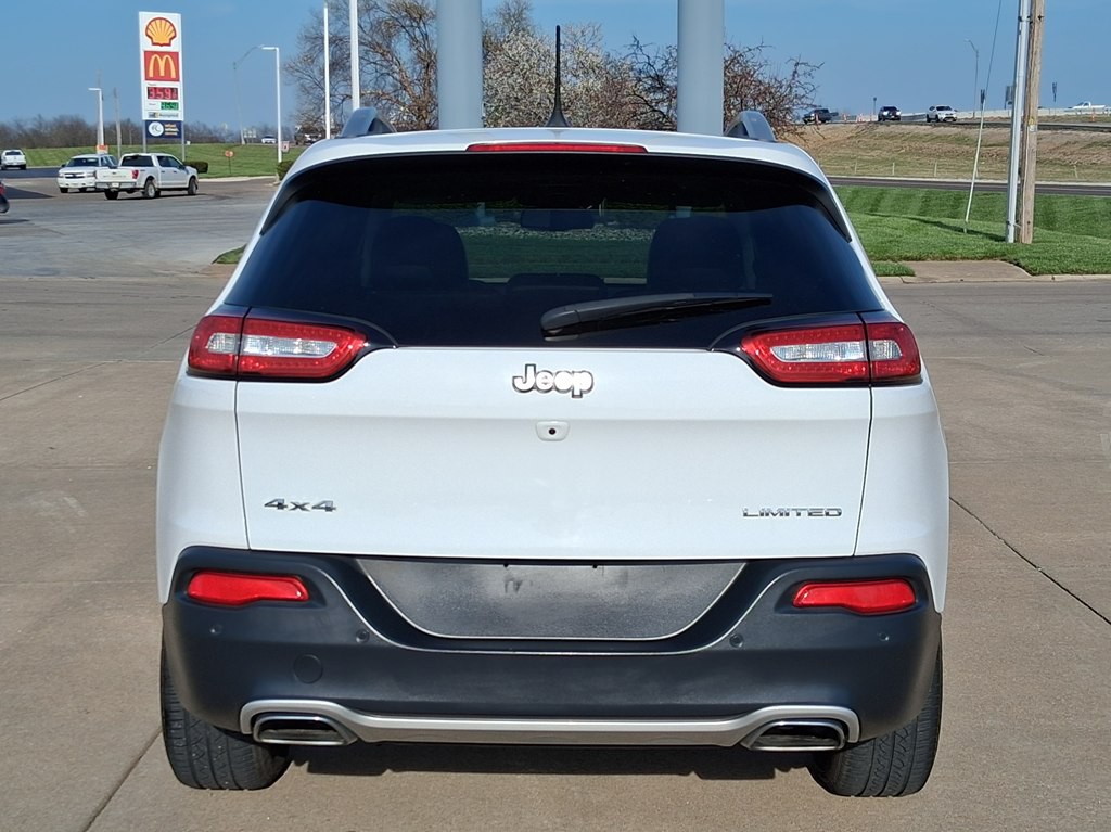 2017 Jeep Cherokee Image 4