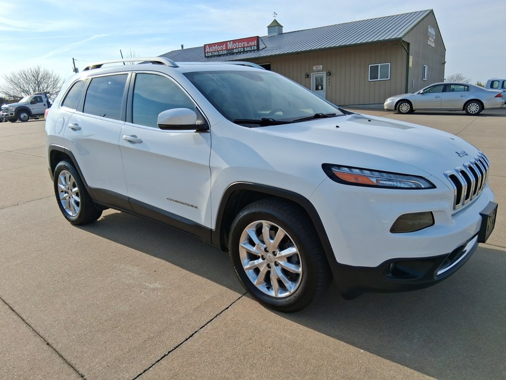 2017 Jeep Cherokee Image 8
