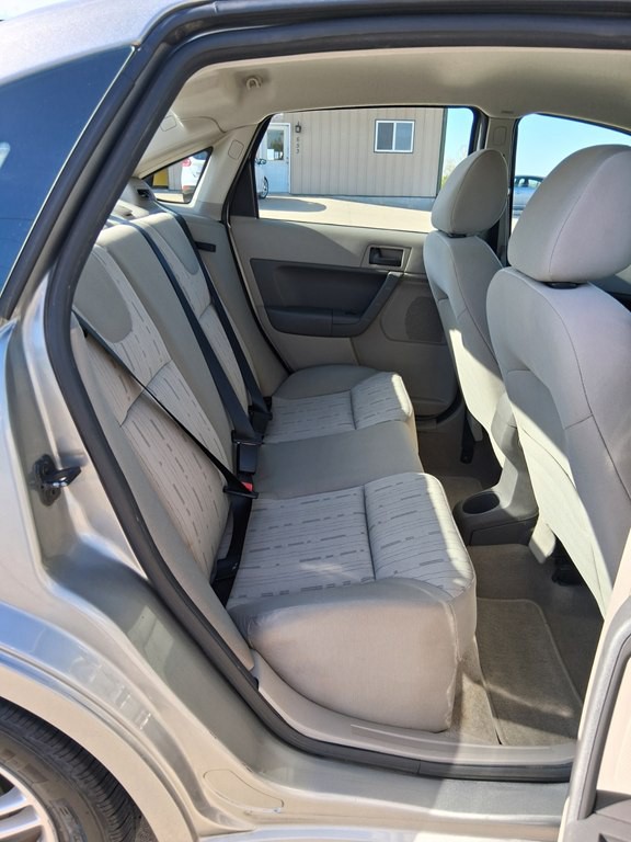 2008 Ford Focus Image 17