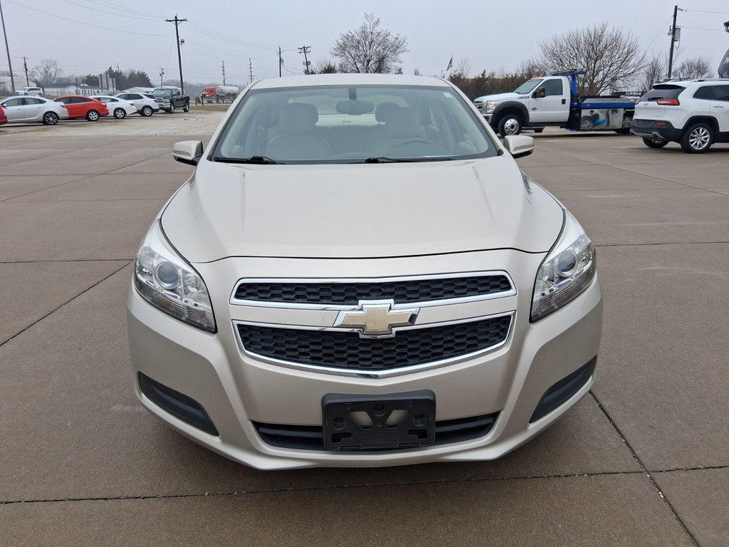 2013 Chevrolet Malibu Image 9