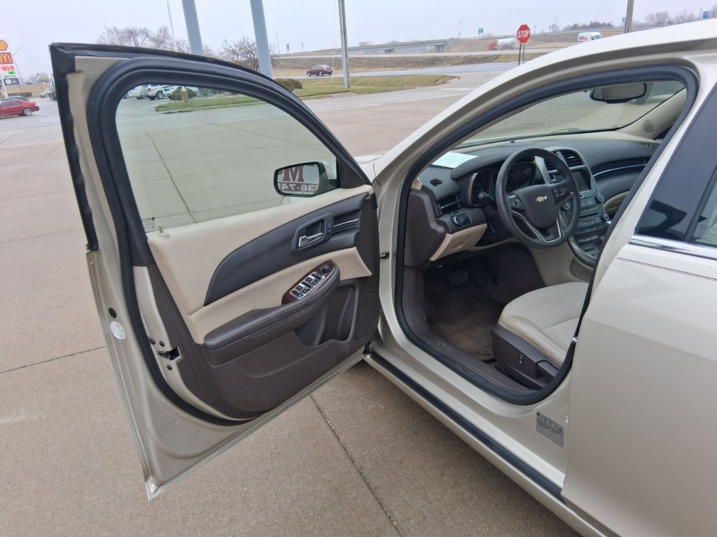 2013 Chevrolet Malibu Image 10