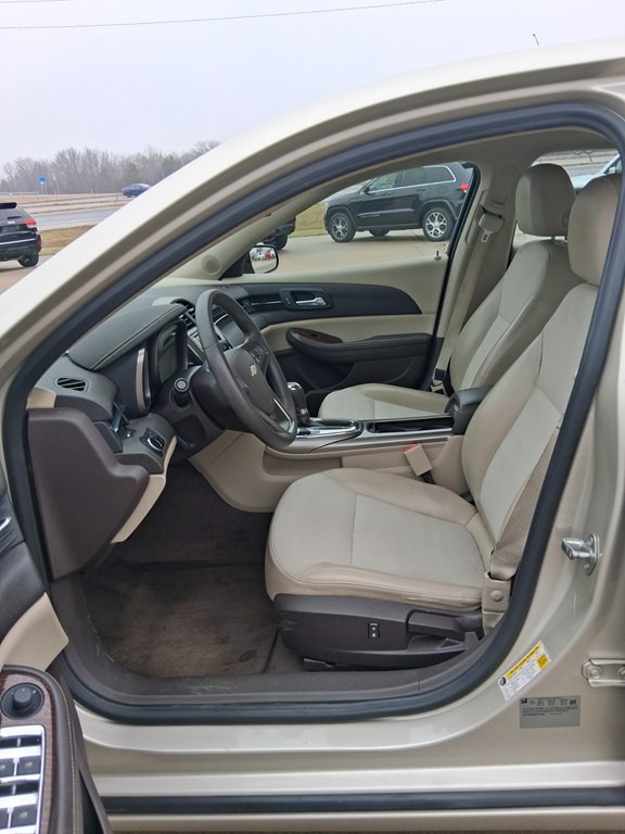 2013 Chevrolet Malibu Image 11