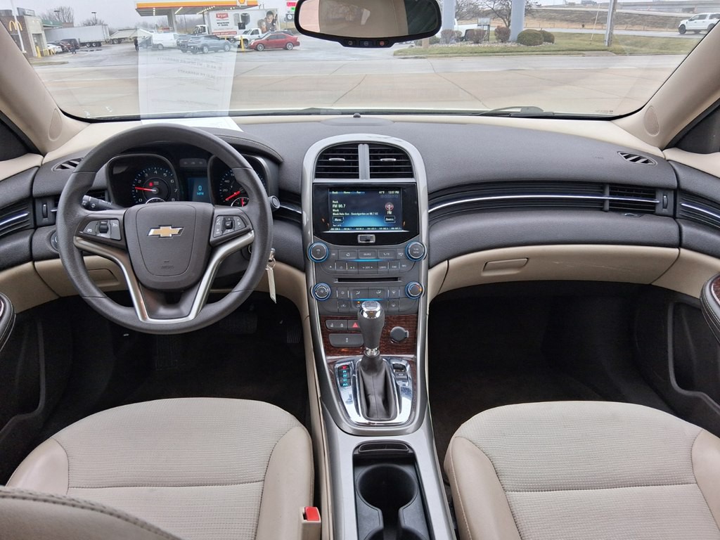2013 Chevrolet Malibu Image 18