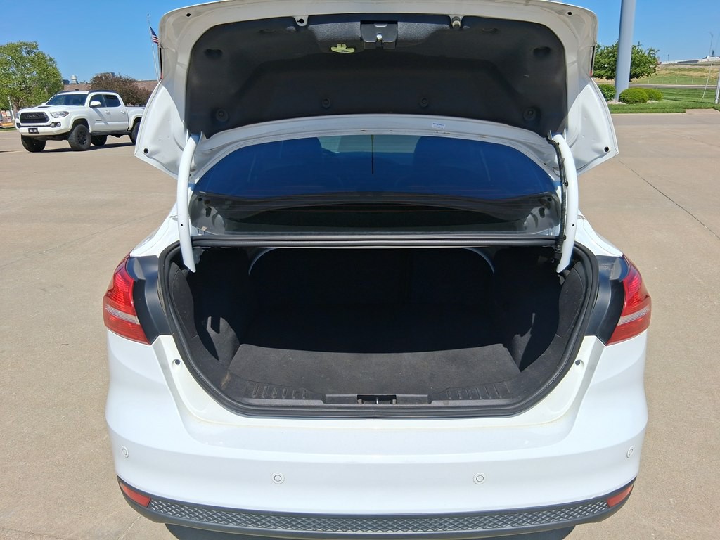 2015 Ford Focus Image 10