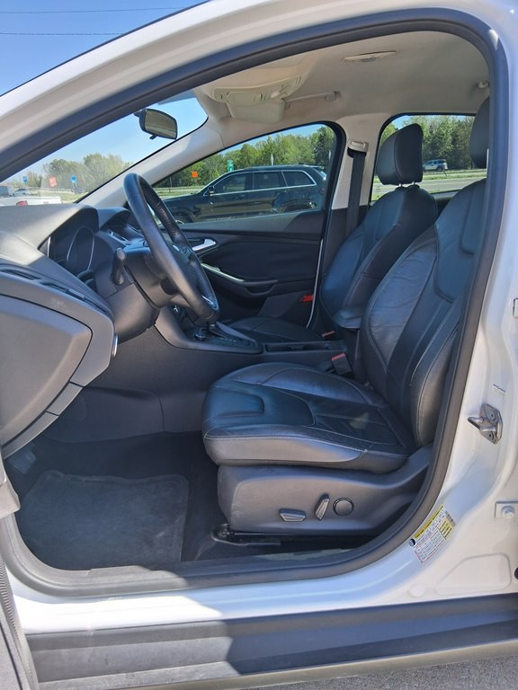 2015 Ford Focus Image 12