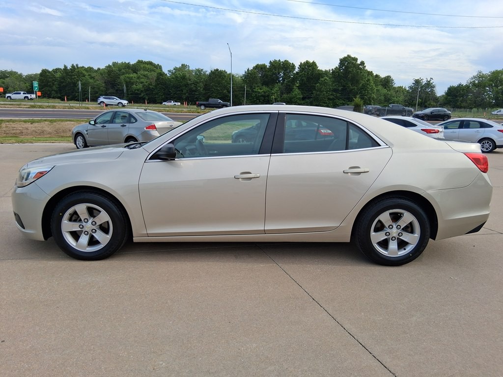 2015 Chevrolet Malibu Image 6