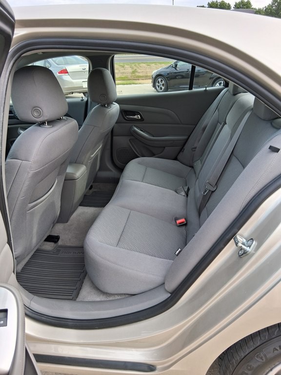2015 Chevrolet Malibu Image 15