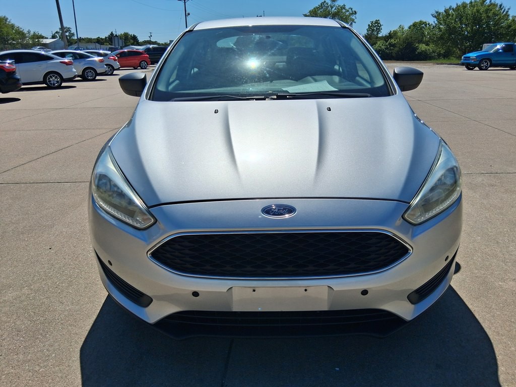 2016 Ford Focus Image 8