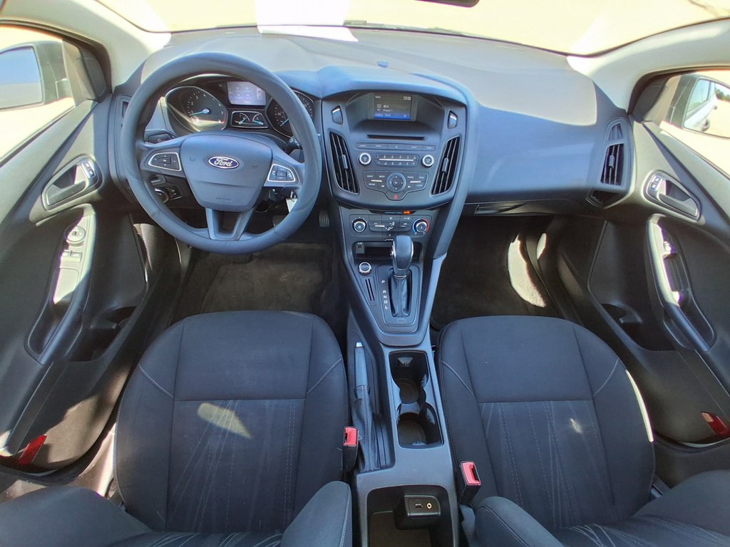 2016 Ford Focus Image 20