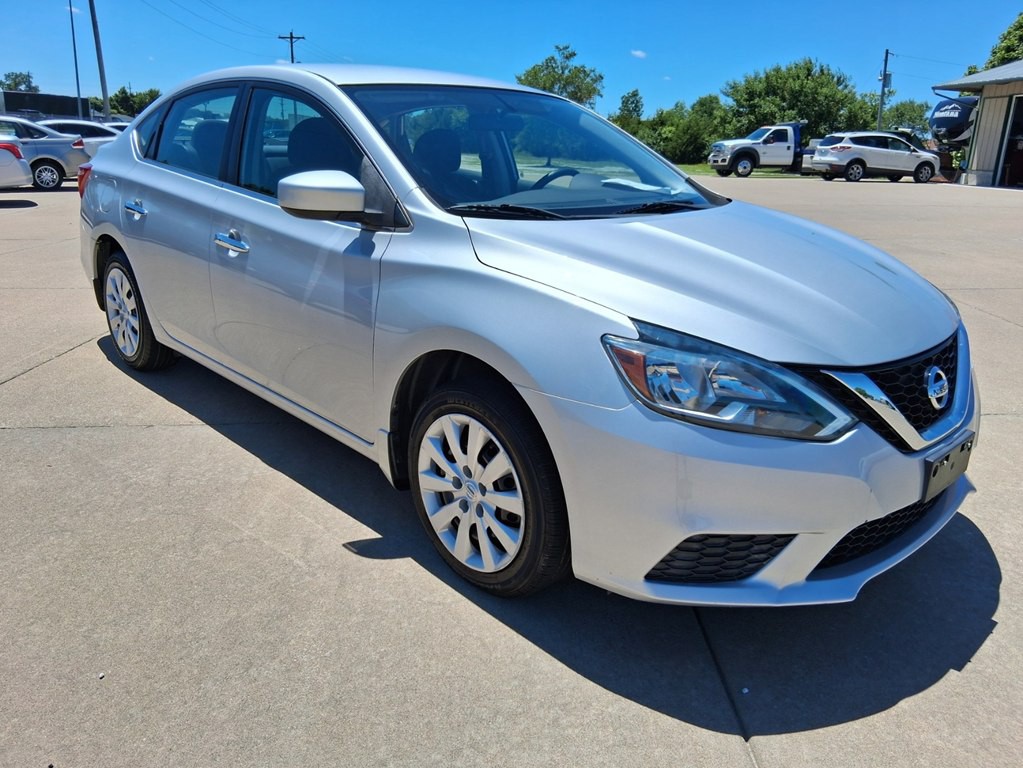 2017 Nissan Sentra Image 7