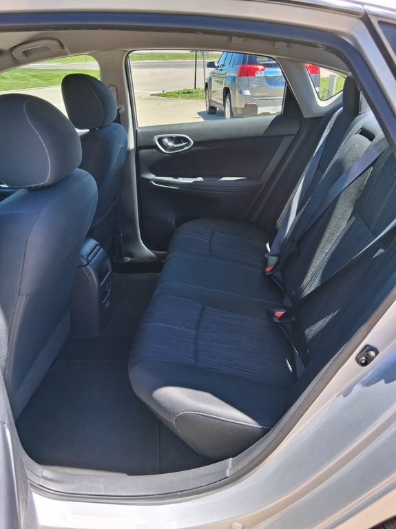 2017 Nissan Sentra Image 12