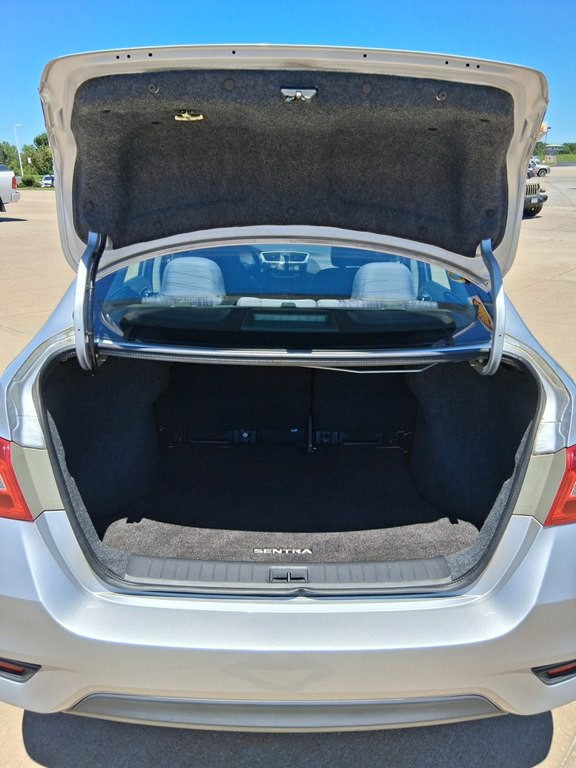 2017 Nissan Sentra Image 13