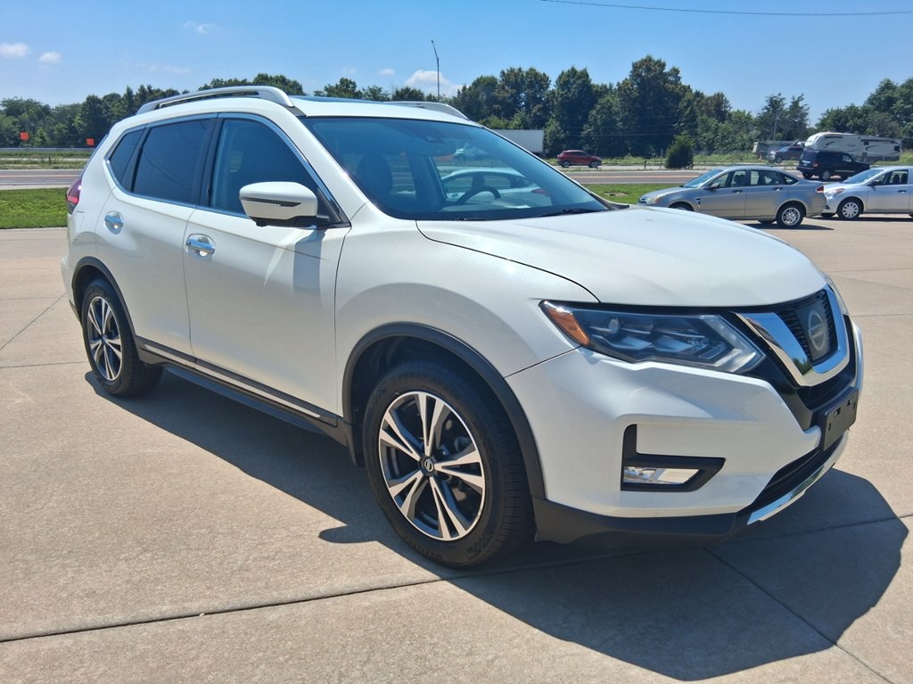2017 Nissan Rogue Image 7