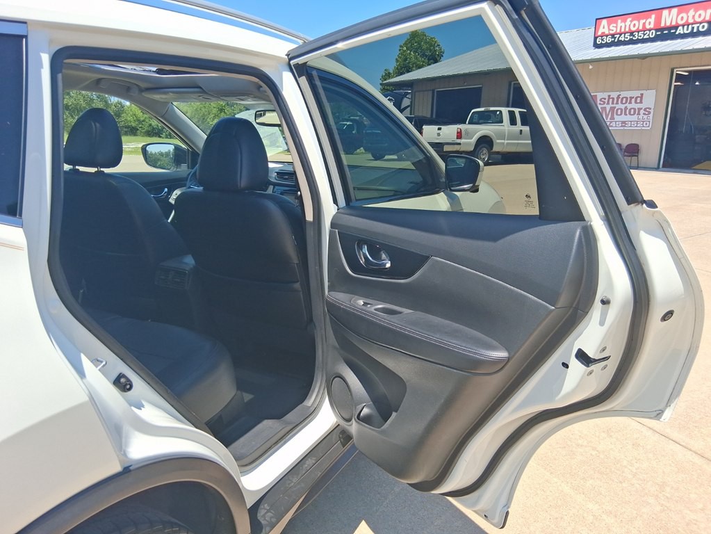 2017 Nissan Rogue Image 20
