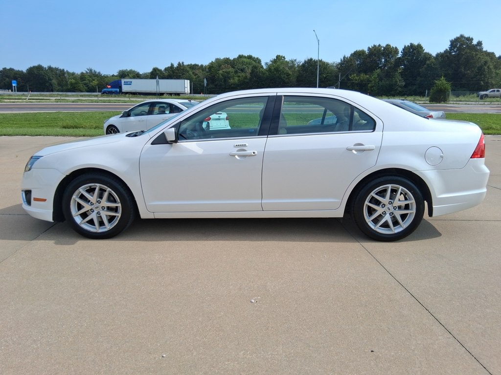 2012 Ford Fusion Image 2