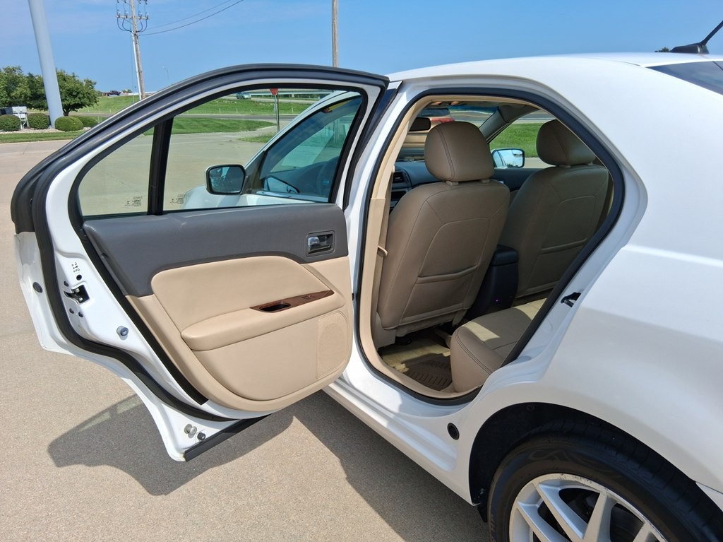 2012 Ford Fusion Image 11