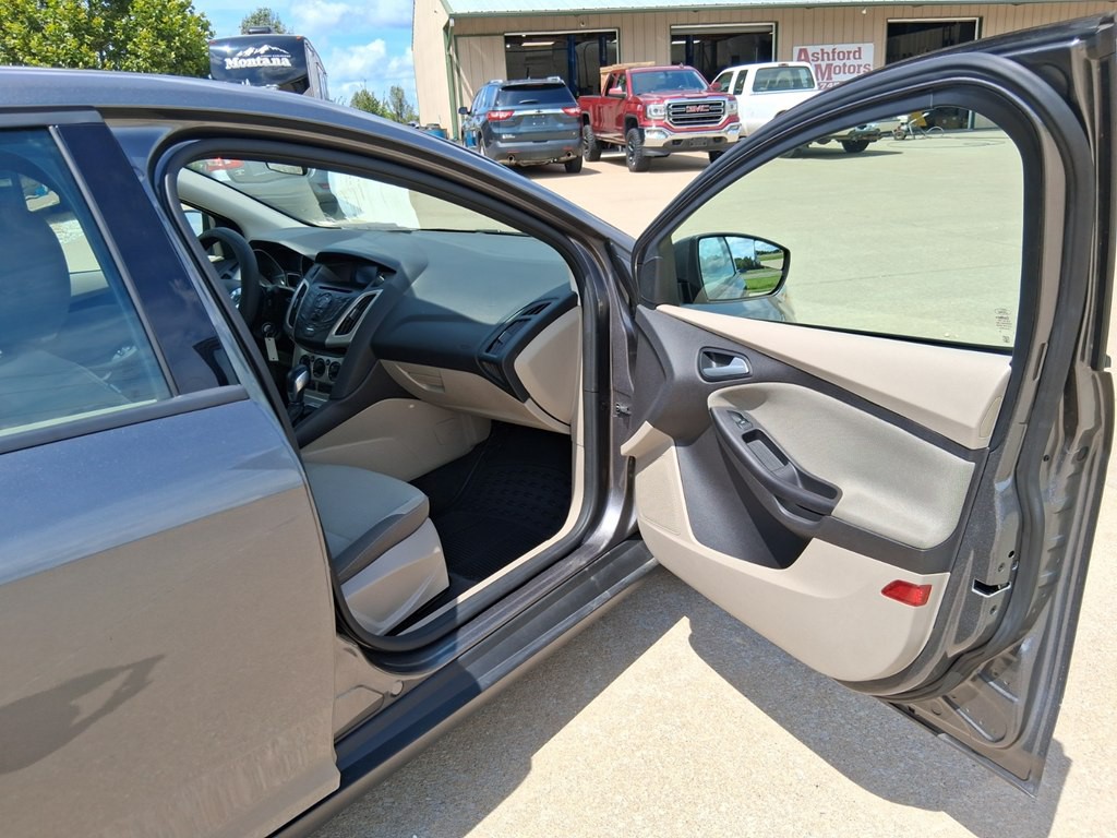 2014 Ford Focus Image 16
