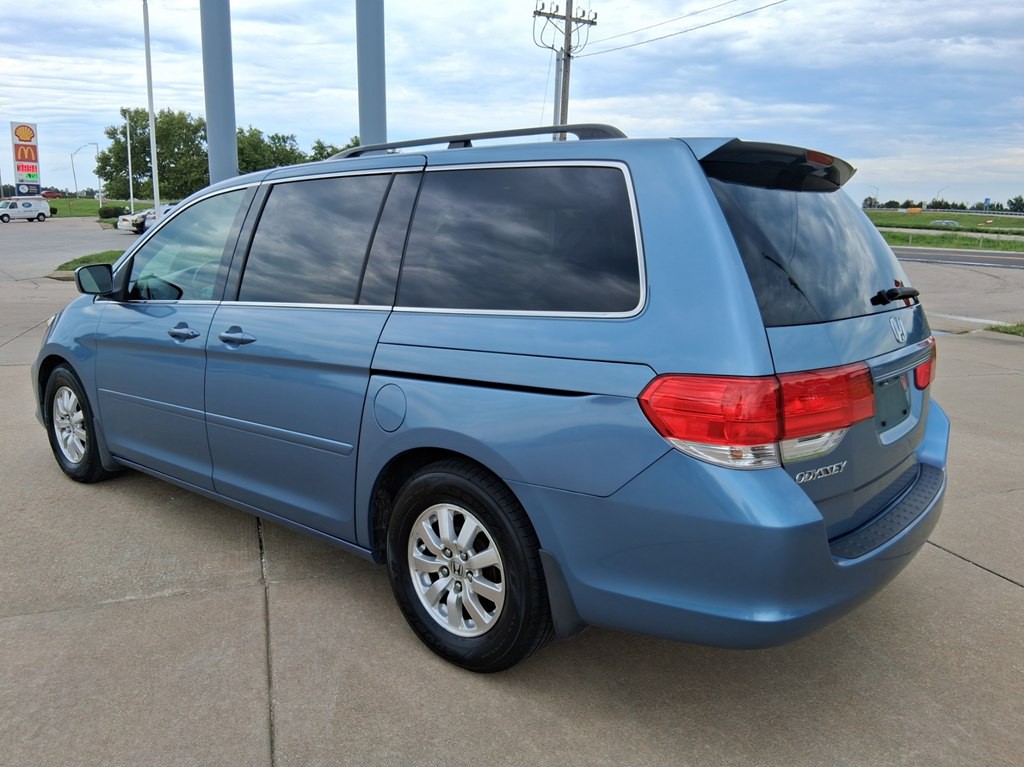 2010 Honda Odyssey Image 3
