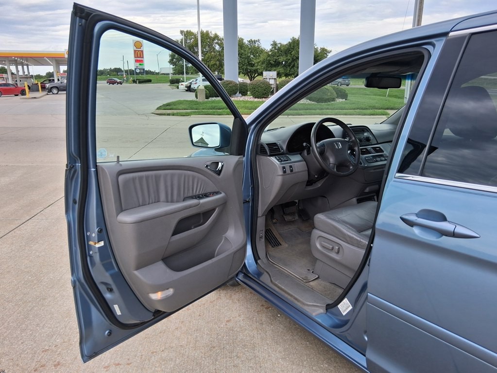 2010 Honda Odyssey Image 12