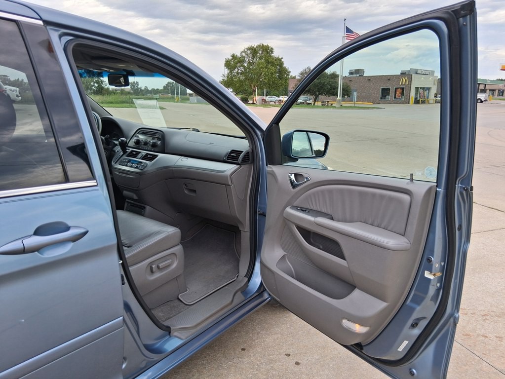 2010 Honda Odyssey Image 18