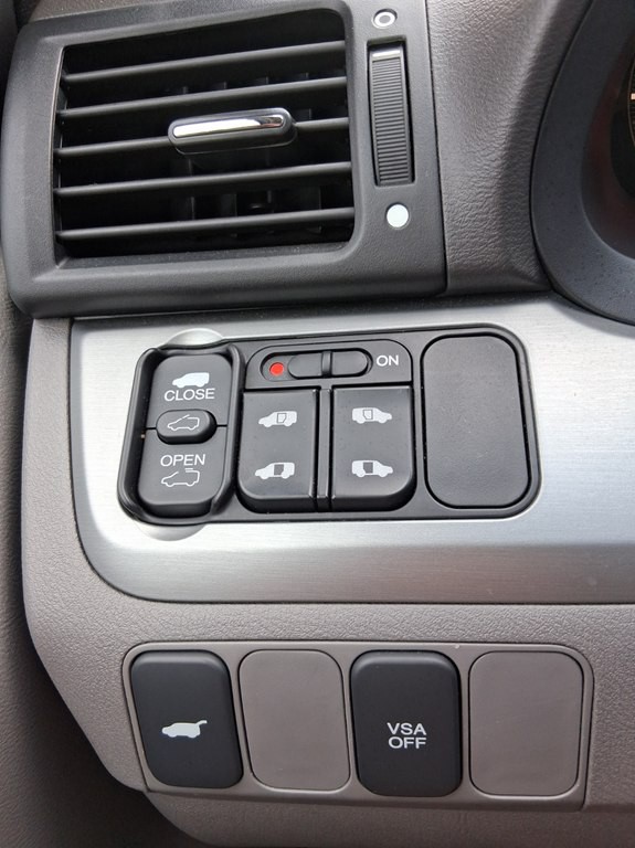 2010 Honda Odyssey Image 26