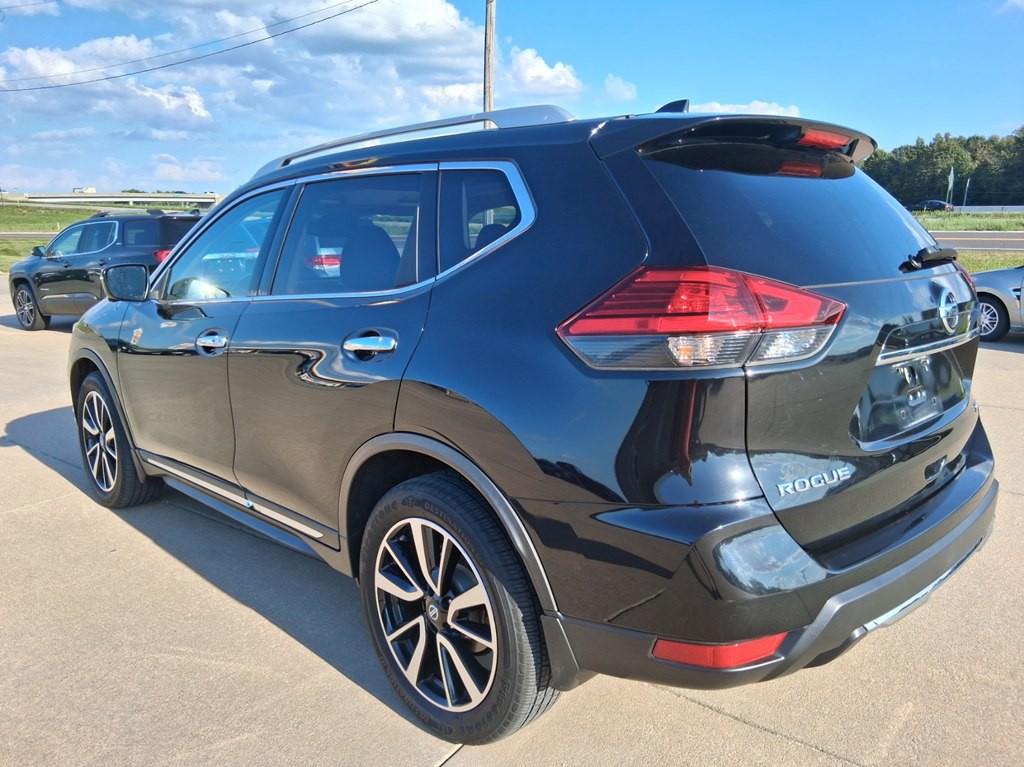 2017 Nissan Rogue Image 3
