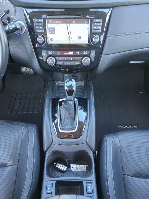 2017 Nissan Rogue Image 22