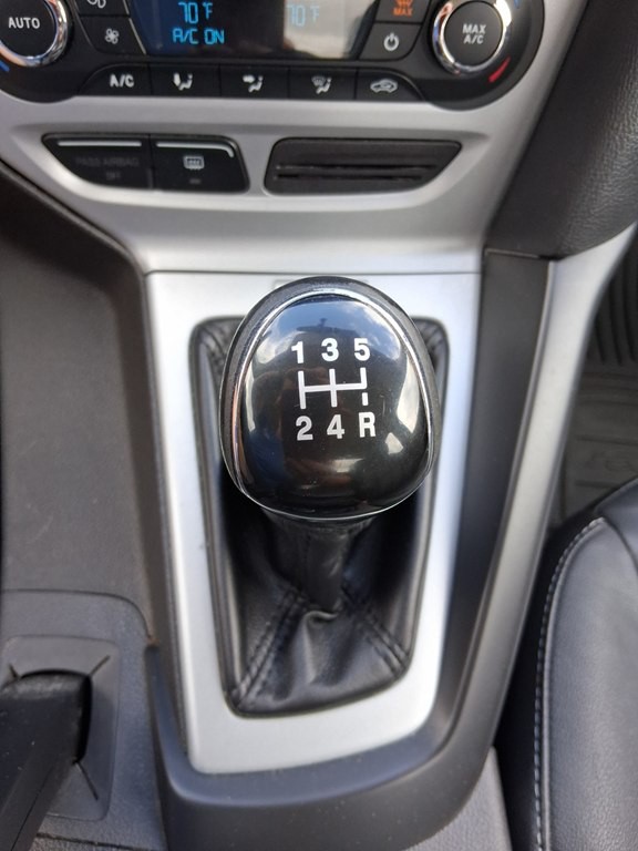 2013 Ford Focus Image 24