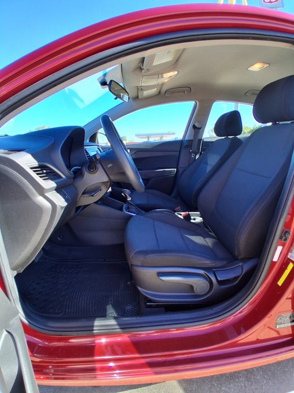 2019 Hyundai Accent Image 11