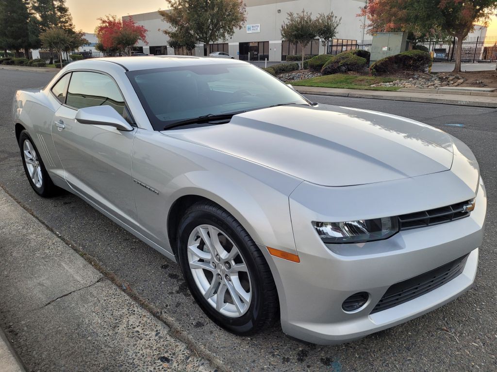 2015 Chevrolet Camaro Image 2