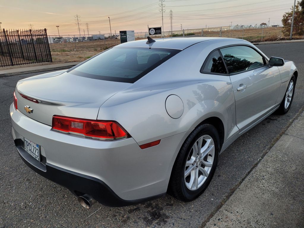 2015 Chevrolet Camaro Image 3