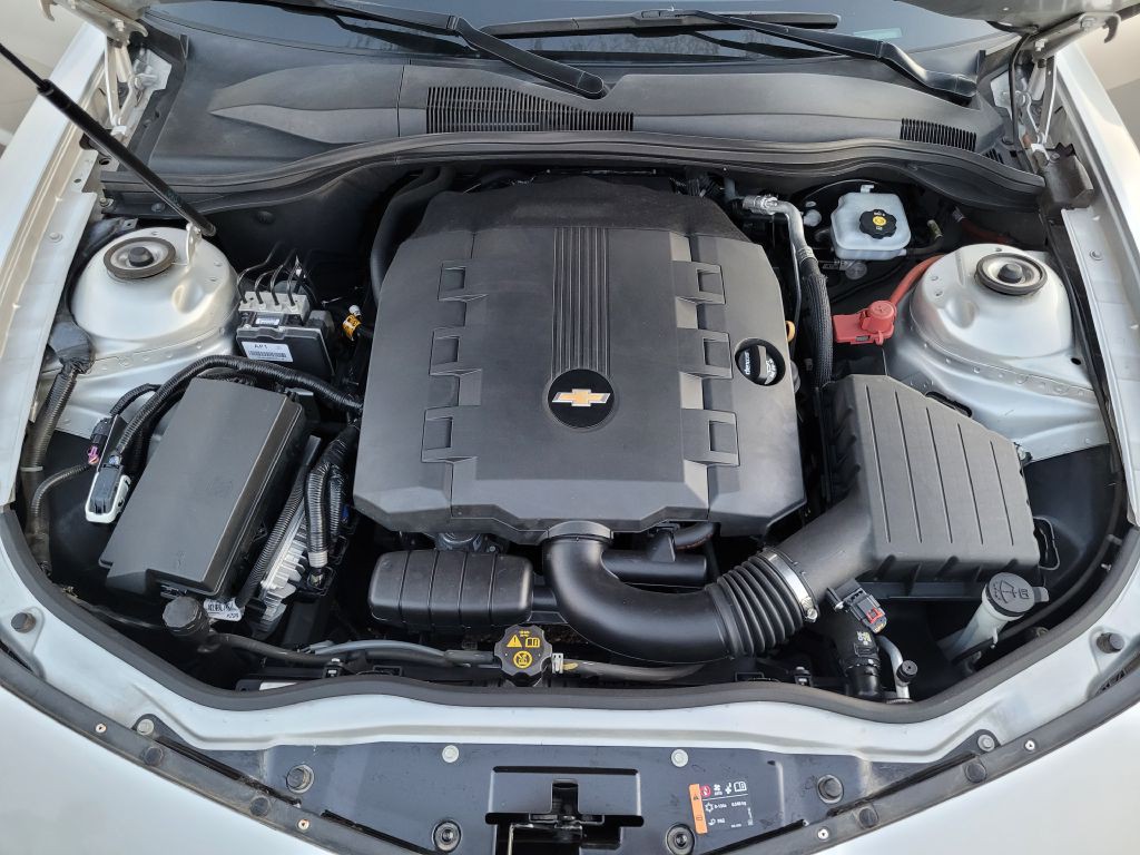 2015 Chevrolet Camaro Image 13