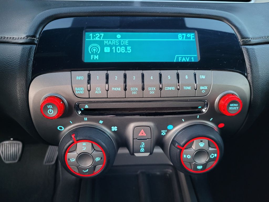 2015 Chevrolet Camaro Image 14