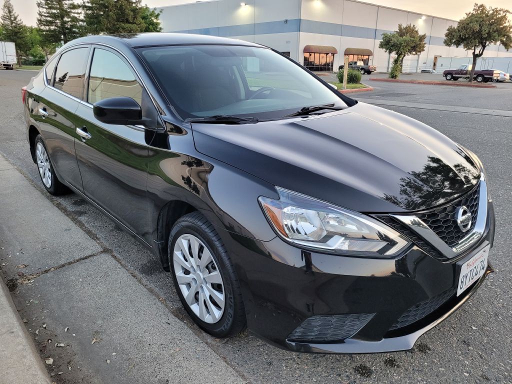 2019 Nissan Sentra Image 2